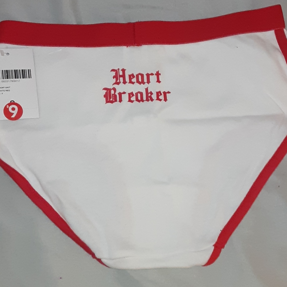 Graphic undies